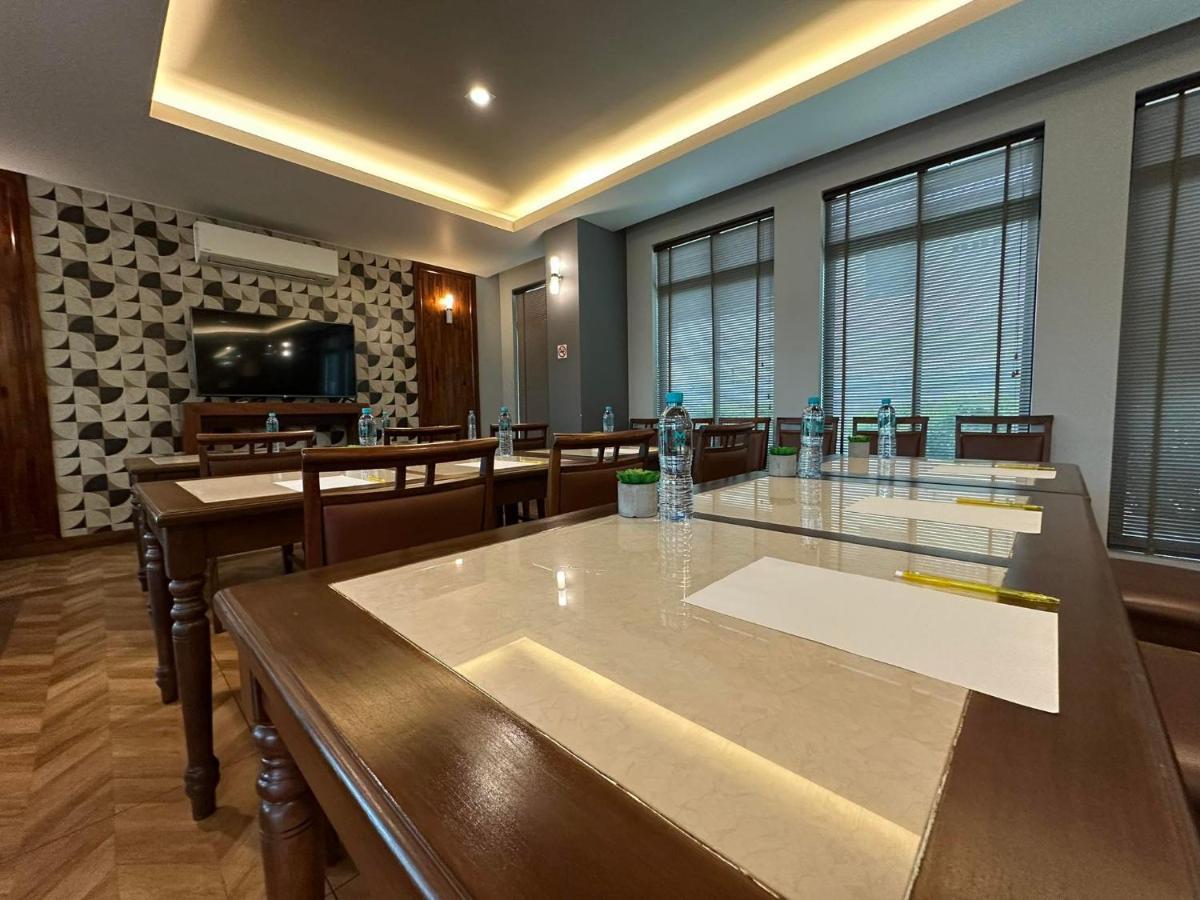 Mangrove Prestige Hotel Na Chom Thian Eksteriør billede