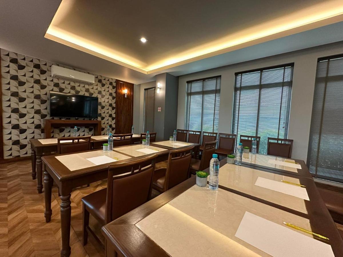 Mangrove Prestige Hotel Na Chom Thian Eksteriør billede