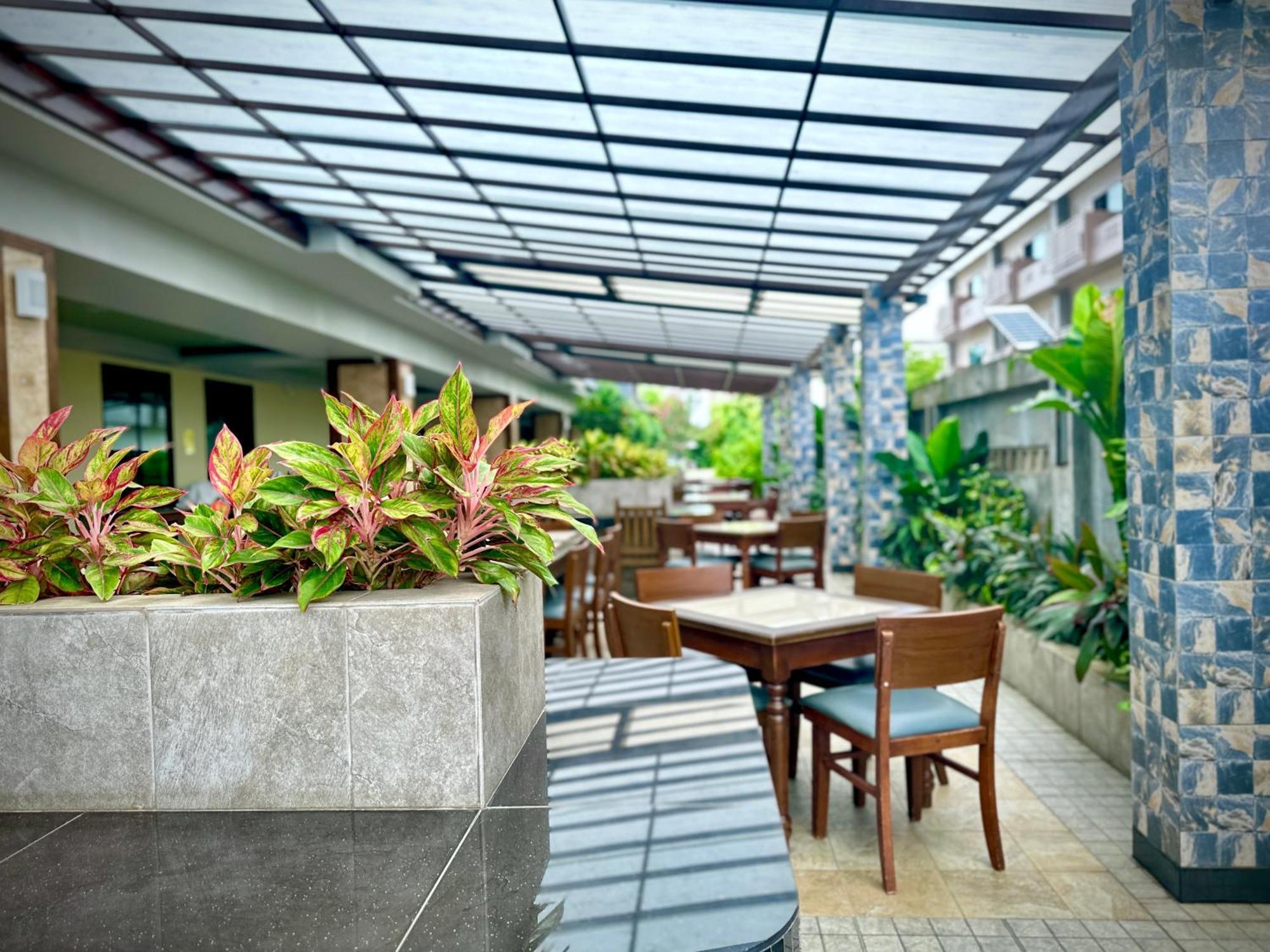 Mangrove Prestige Hotel Na Chom Thian Eksteriør billede