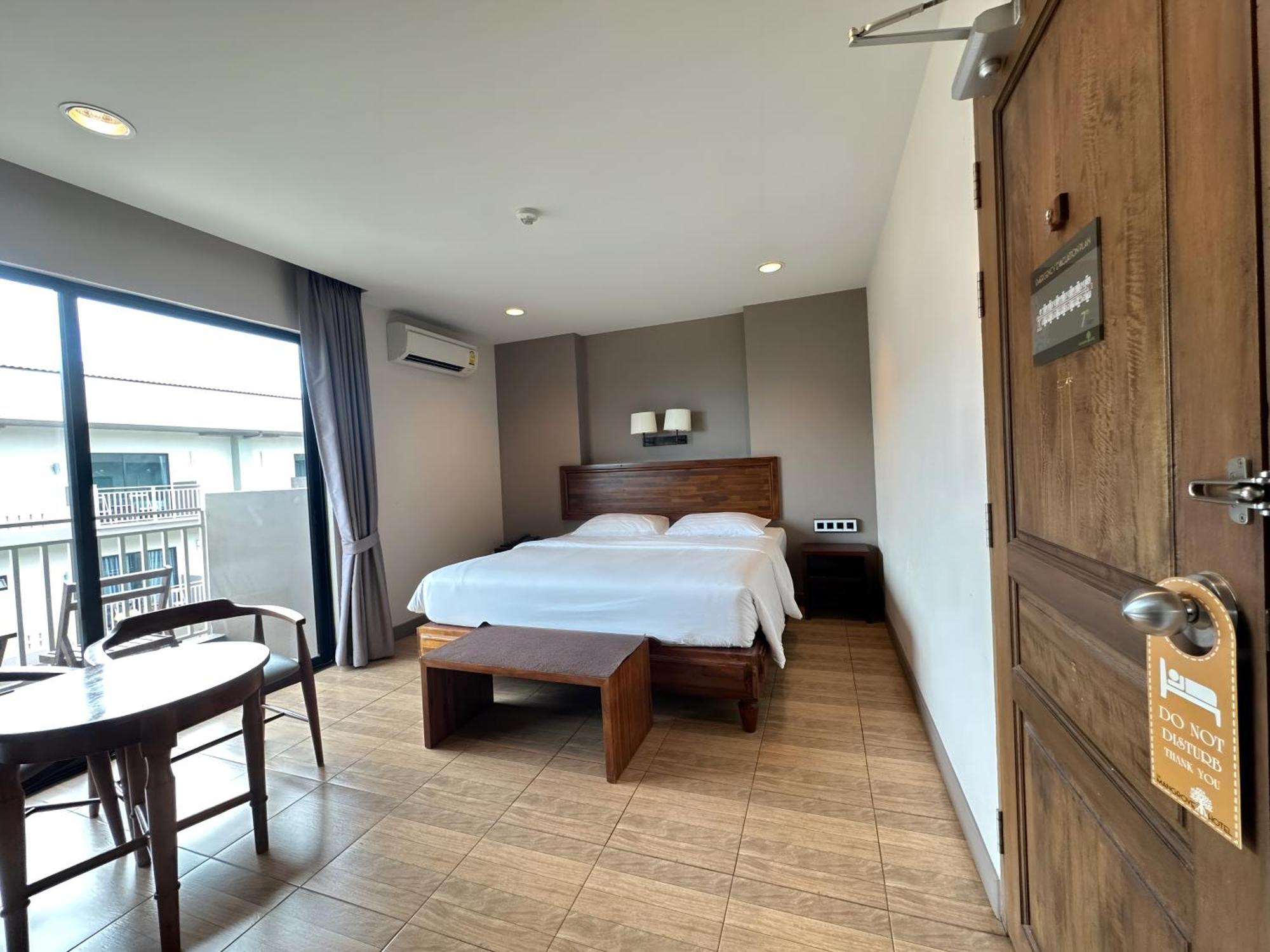 Mangrove Prestige Hotel Na Chom Thian Eksteriør billede