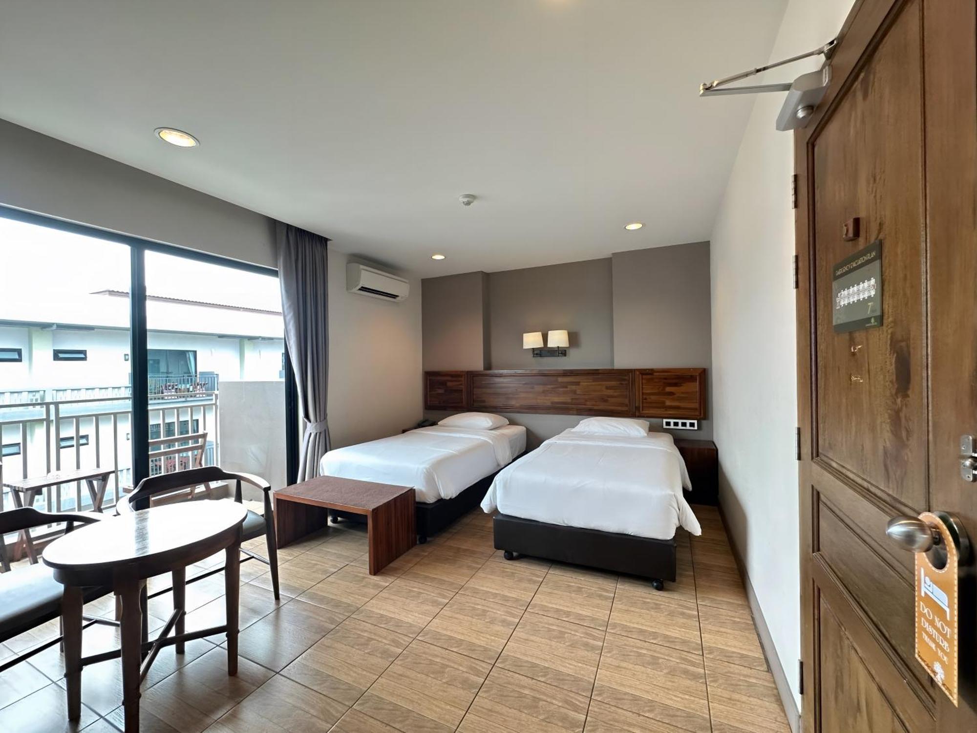 Mangrove Prestige Hotel Na Chom Thian Eksteriør billede